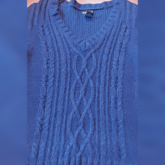 Knit sweater - Picture 3 of 3